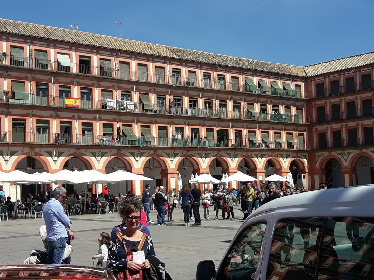 Sleep & Shower In A Typical District Cordoba Exterior photo