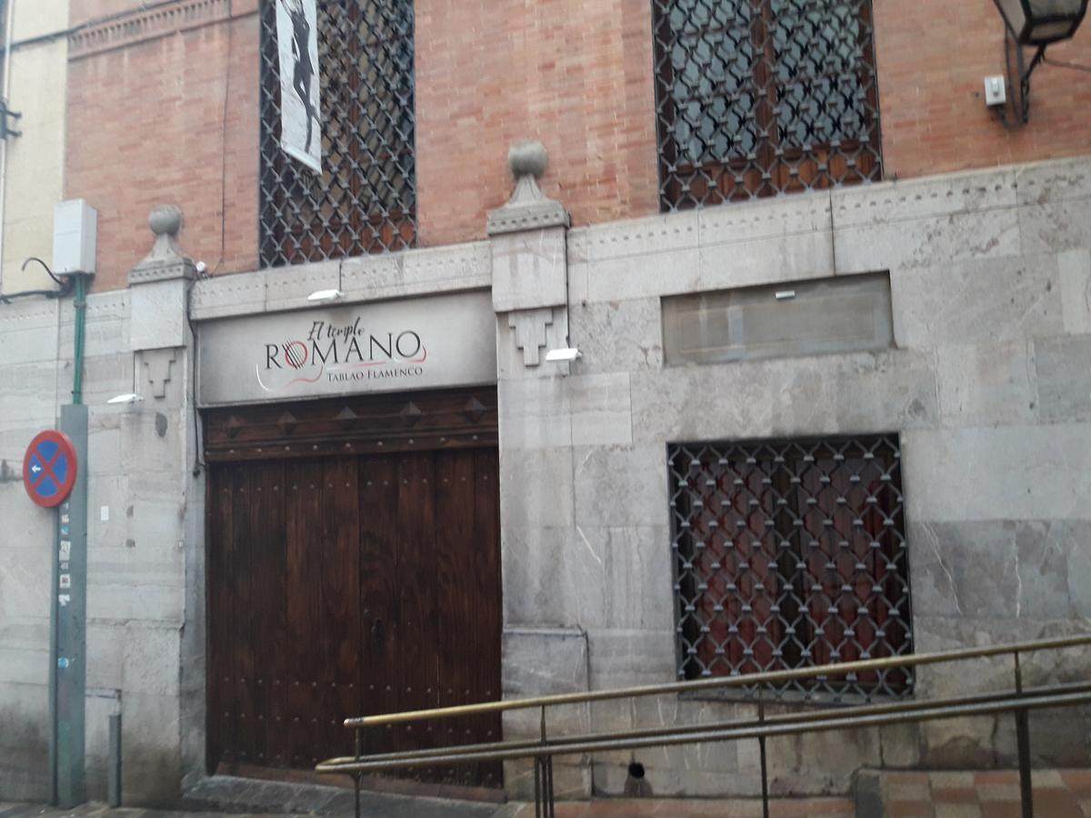 Sleep & Shower In A Typical District Cordoba Exterior photo