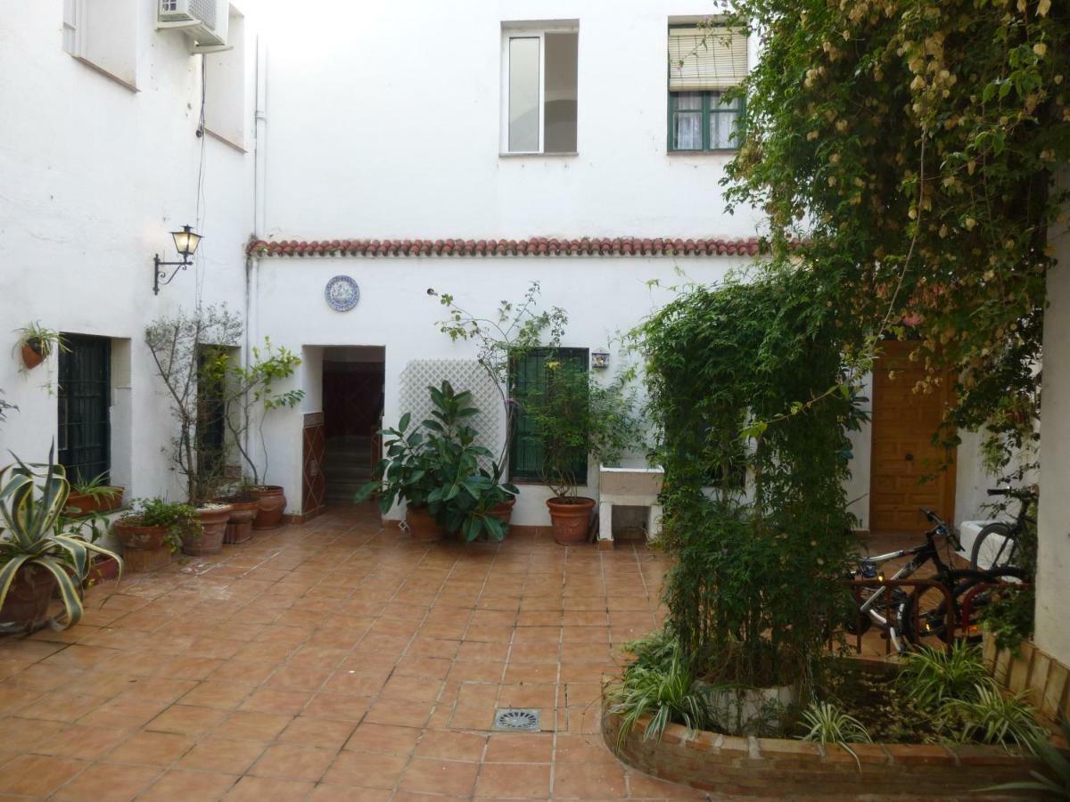Sleep & Shower In A Typical District Cordoba Exterior photo